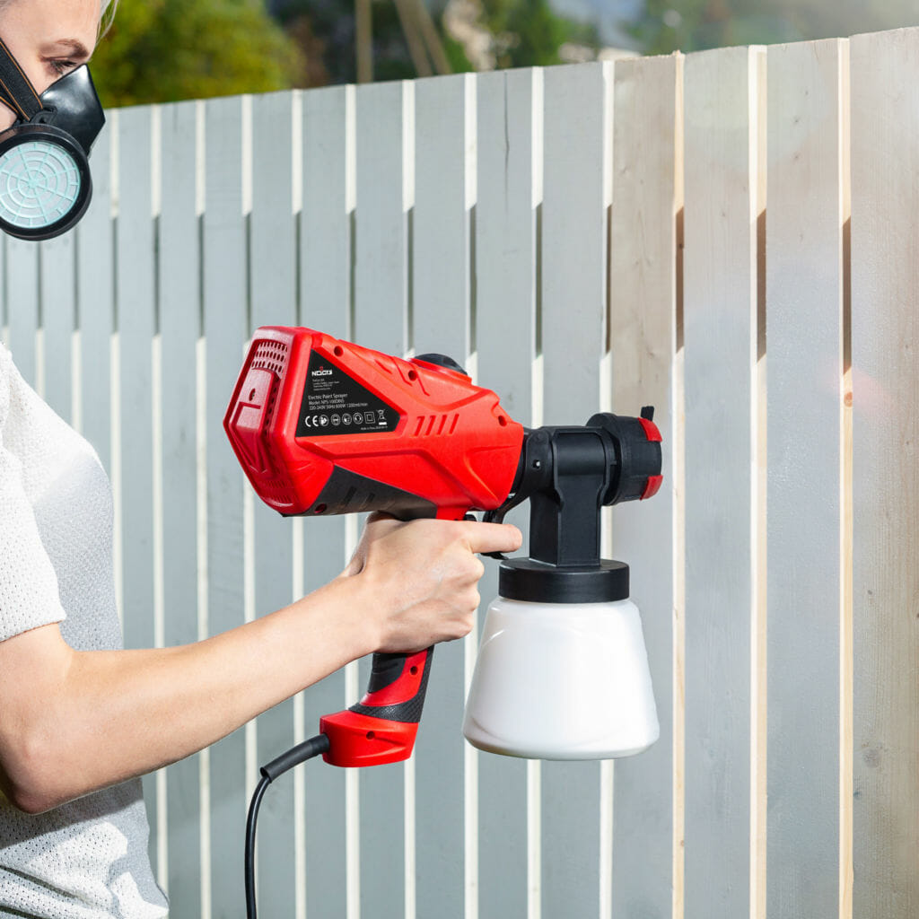 Paint sprayer for fence