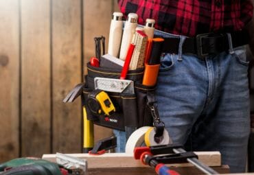17 Basic Tools & Gear Every Homeowner Must Own (Infographic)